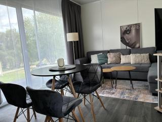 rishko resort - Lake View - Private Sauna - free Parking - 24hr Self chceck-in - 6