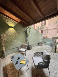 Il Cortiletto FREE TAXI from to train station - - 5
