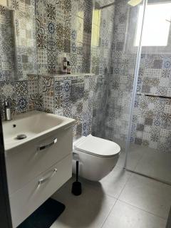 Bright & Spacious Two-Bedroom Apartment - Sukošan - 7