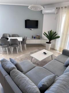 Lungo Mare//newly furnished 2+2 apartment - Valona - 7