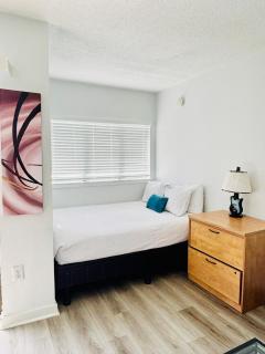 Endless Views Beachfront Studio Retreat - Myrtle Beach - 1