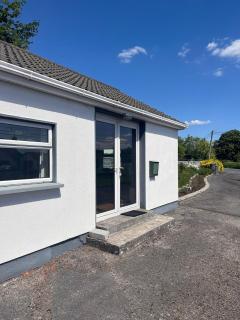 Wild Atlantic Way Guesthouse - Oranmore - Galway - 0
