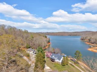 Family Friendly Lakefront with Private Dock Fire Pit Near Marinas - La Follette - 1