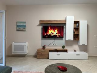 Cozy and Modern 1BR with Full Kitchen - 8