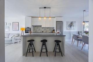 Bella Zara lux apartment with jacuzzi, grill & garden - 1