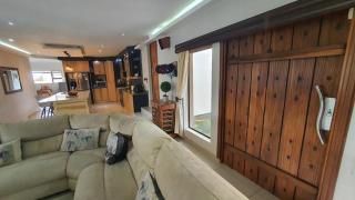 Hue Hills on 05 - Margate - 5
