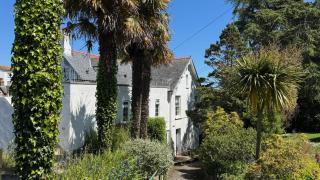 Holidays by the beach are good for your soul and Seaview Palms is a lovely Devon seaside home make it yours for a romantic break or family adventure with private parking outdoor terrace village centre with a fab gastro pub shops and restaurant 120 reviews - Stoke Fleming - 9