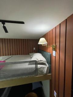 Adorável Tiny house 5, ar, cozinha completa, wifi e tv smart - 9