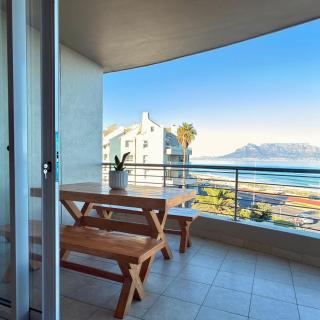 Beautiful 2 Bedroom Apartment with Ocean Views, Bloubergstrand - 7
