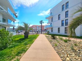 T3 cosy 200m de la plage, terrasse, parking - 0