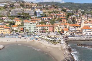 SANTO'S - Seaside and bikeway in Riviera & Sanremo - Santo Stefano al Mare - 8