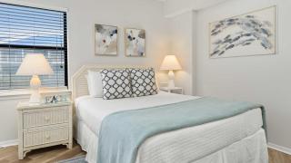 Breezy Beachfront Escape with Ocean View Pool Sauna - Orange Beach - 1