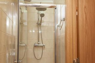 Principe Real 2 bedrooms 2 bathrooms, AIR-CON, Wi-Fi, 3rd floor - Lissabon - 2