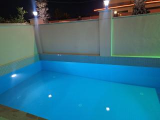 Villa Pars Antalya Three story villa, private pool and roof terrace Three Bedroom Accommodation for six Guests - Belek - 7