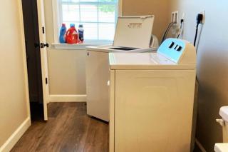 Newly Built Modern Peaceful Retreat near Lancaster Amish Country - Midland - 9