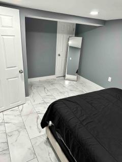 Lovely Basement 1-bedroom with free parking - Washington - 3