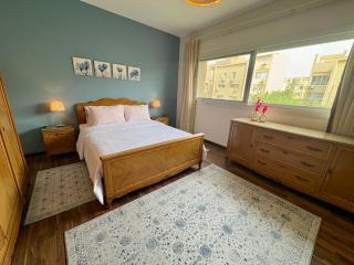 Stylish Egyptian Charm 2BR in Karma Residence for families & single travelers - Sheikh Zayed - 8