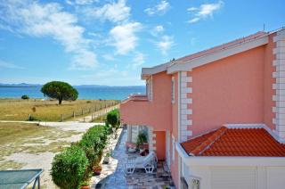 Al Mar Apartments - Nin - 0