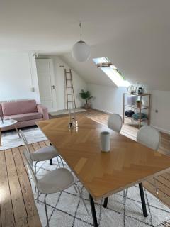 Udlejning af to værelser med udsigt til parken beliggende i centrum - Odense - 0