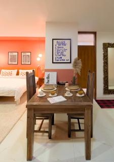 Stylish 800SQFT Luxury Apartment with Theme Room in HKV - 5