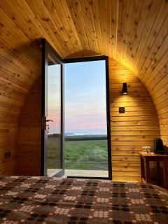 Cosy Cabin with sea view - Broad Haven - 9