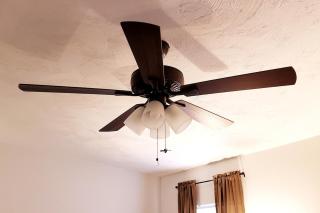 D4 Large Private Master Room & Bath with 55" TV - 2