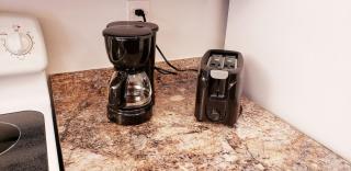 E5 Private Room With 50" Smart TV Near Everything - 8