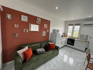 House Groovy - Le Marin - 1