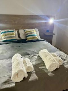 Alto Palermo Tessa 4 - 9