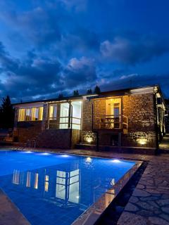 Mimani Stone House Roshnik - Roshnik - 4