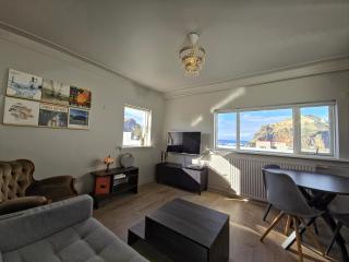 Bright flat with stunning view! - 9