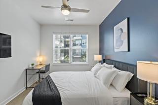 Modern 2BD - 5 Min DT, Gym, Parking, W-D - Sleeps 12 - Charlotte - 6