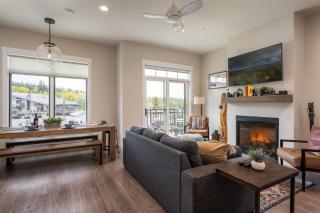 Hideaway Station TS 23 - New in Downtown Winterpark - 9