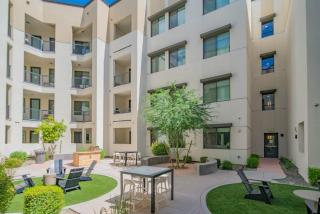 Stunning 2BR Kierland Common, TPC Golf, Pool, Gym, W-D - Scottsdale - 3