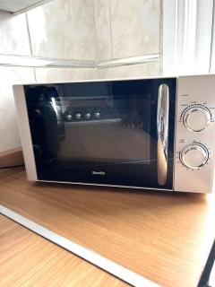 Stylish and Spacious two-bedroom Apartment - 6