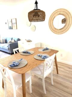 Stylish Home W Heated Pool 25 min AMI and beaches - Bradenton - 5