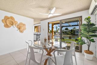 3-Bed Waterfront Apartment with Private Patio - Mooloolaba - 7