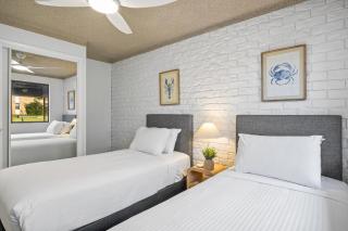 3-Bed Waterfront Apartment with Private Patio - 2