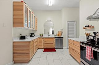 3br 2bath near Town Center - 9