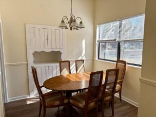 New Family Friendly Sunny home - 4