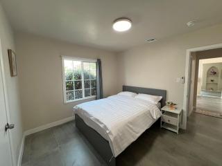 Fully remoded 1B1B Home in baldwin Park3369A - Baldwin Park - 4