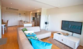 Beach Karma - Three-Bedroom Beachside Escape with Heated Communal Pool in Agnes Water - Agnes Water - 7
