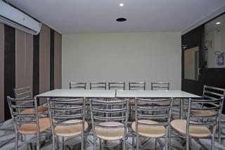 Super Hotel O Raj Palace - 6