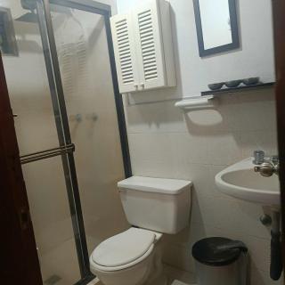 DORMITORIOS - BAÑO y TV - Guarne - 2
