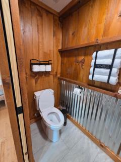 Lazy T Cabins - Glacier - 4