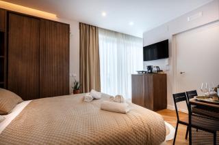 Skyline Mirjana – Cozy Apartment with Terrace - Bari - 3
