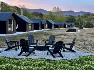 Emrose Luxury Cabins - Brandon - 0