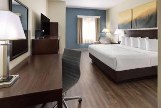 Days Inn by Wyndham Penn State - State College - 7