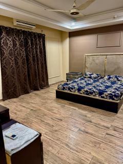 Flat in Rawalpindi - Rawalpindi - 7