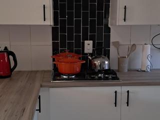 Bandile's cosy home - Honeydew - 9